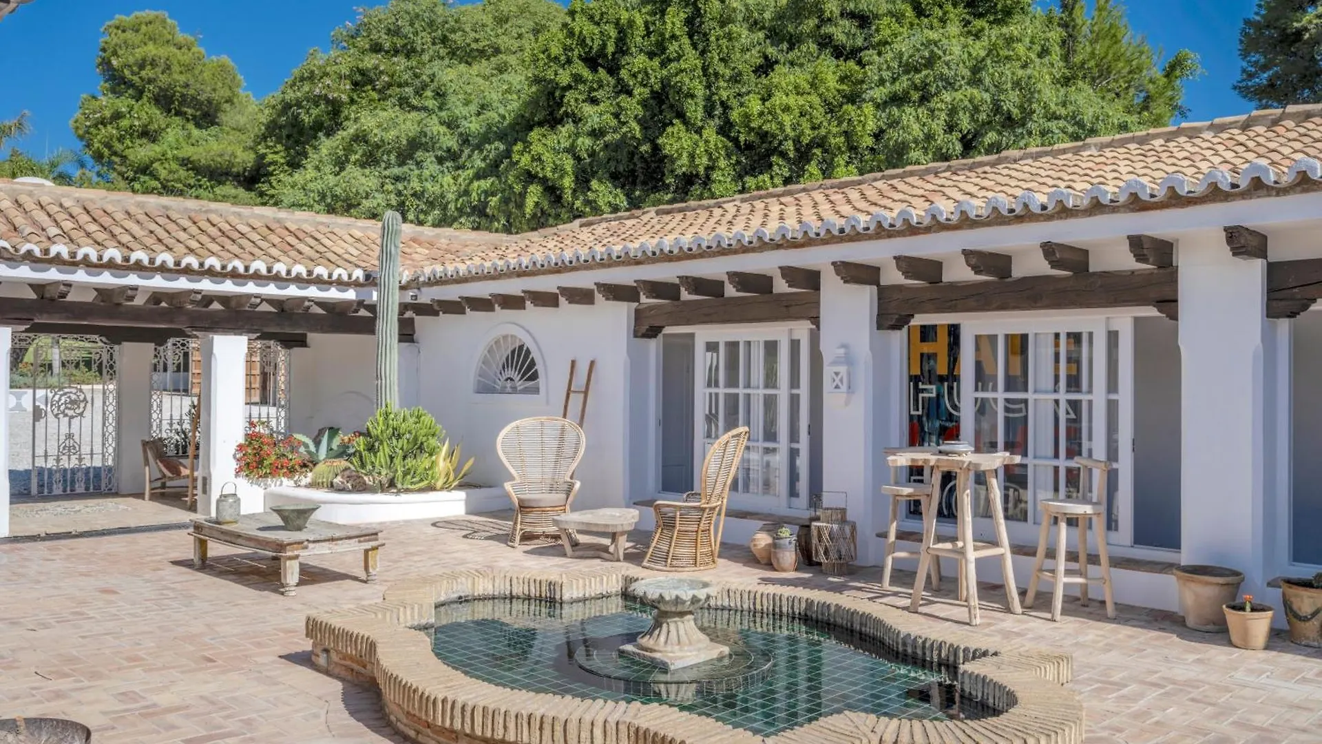 Smb10 Stunning Luxury Finca On A Private Domaine Near Villa Padierna Golf Club Estepona