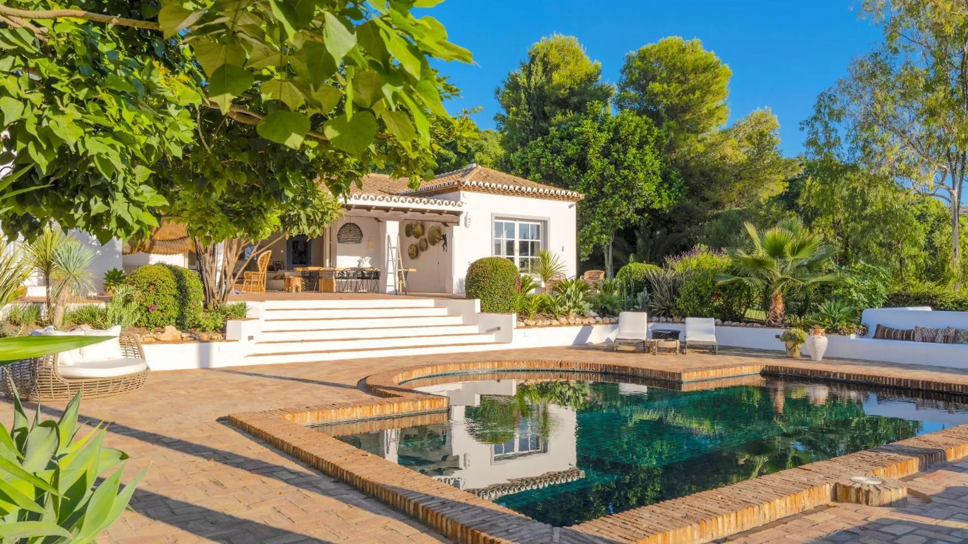 Smb10 Stunning Luxury Finca On A Private Domaine Near Villa Padierna Golf Club Estepona